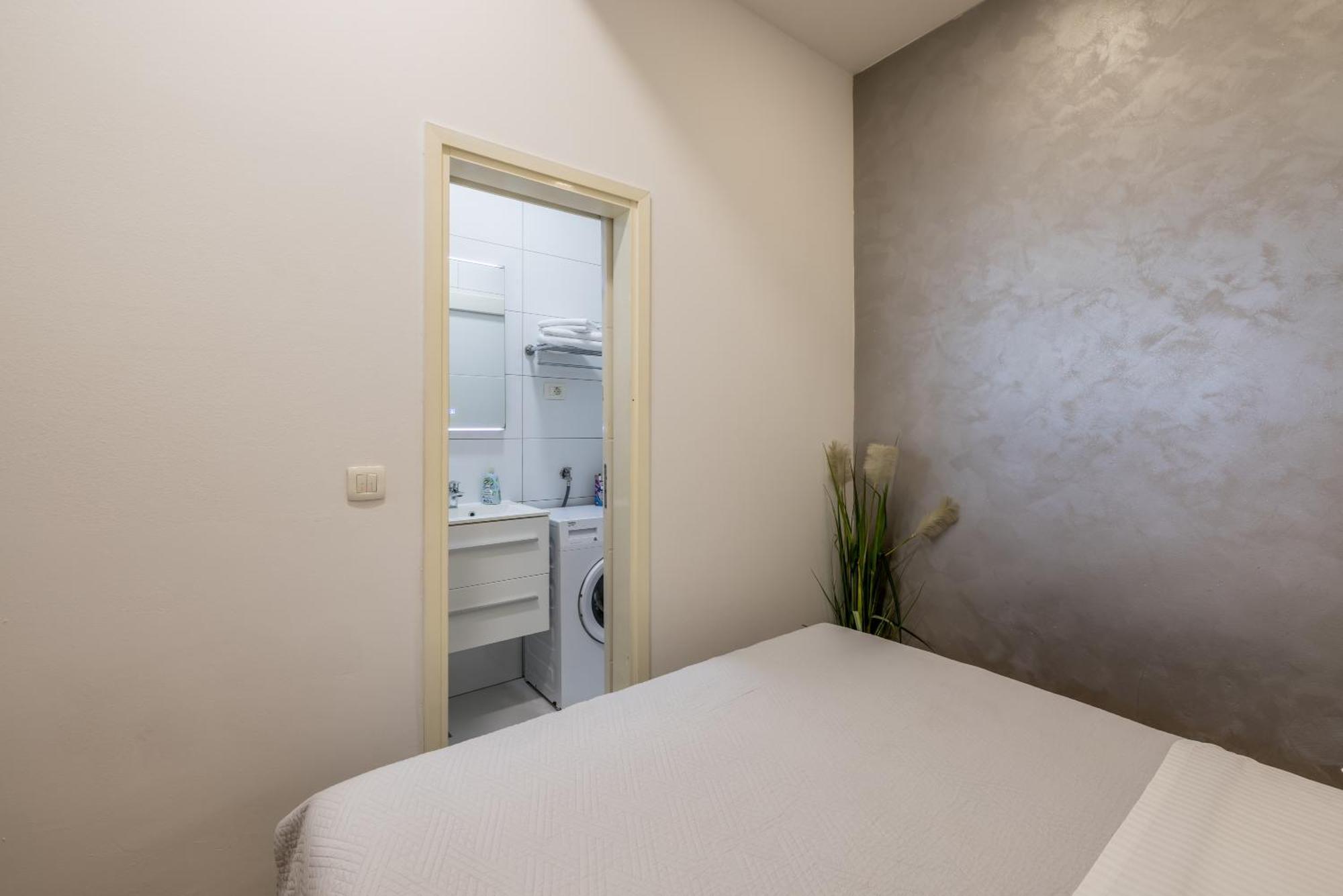 Studio Apartments Twins Split Exterior foto